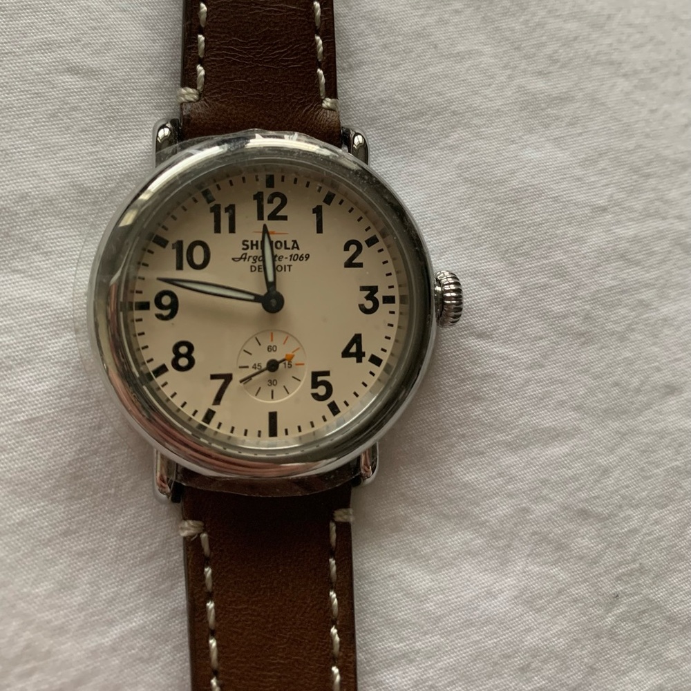 BRAND NEW! Never worn. Shinola analog watch. 18mm brown leather band